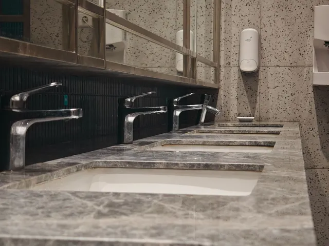 Restroom Cleaning — commercial cleaning service
